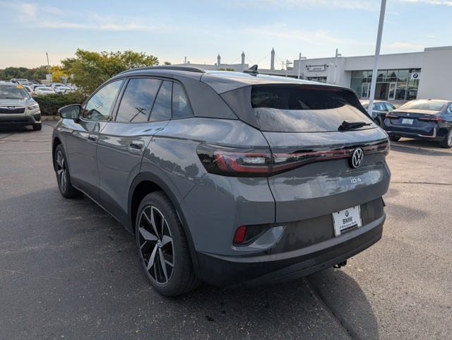 Used 2023 Volkswagen ID.4 PRO S with VIN 1V2GNPE88PC013724 for sale in Glendale, WI