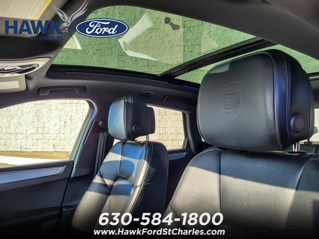 2024 PORSCHE MACAN - Image 9