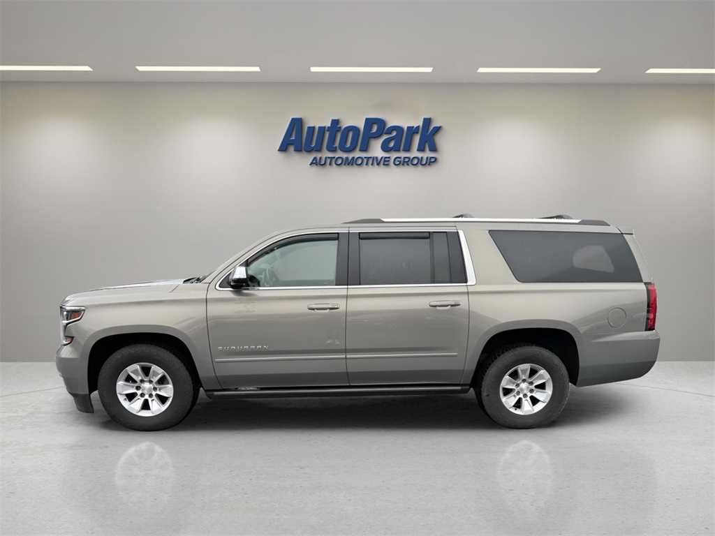2018 Chevrolet Suburban Premier photo 4