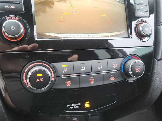 2019 Nissan Rogue S photo 21