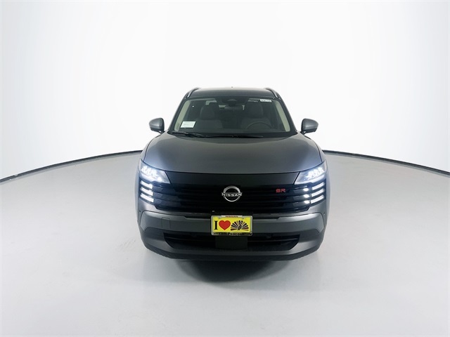 2025 Nissan Kicks SR photo 2