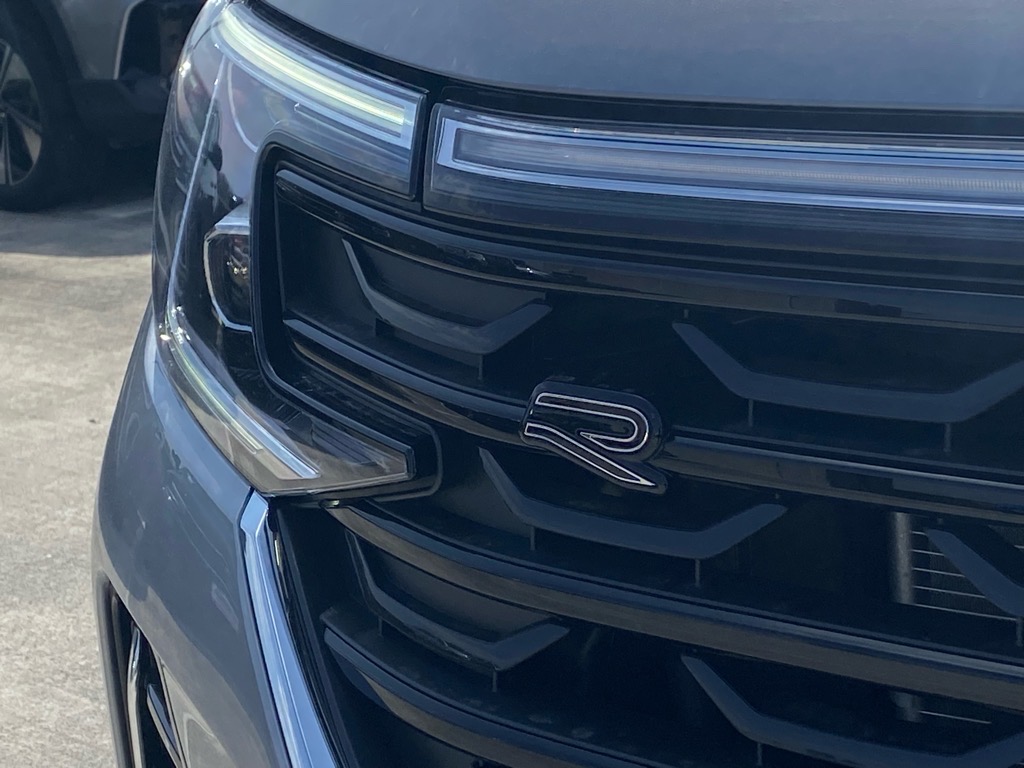 2025 Volkswagen Atlas SEL Premium R-Line photo 5