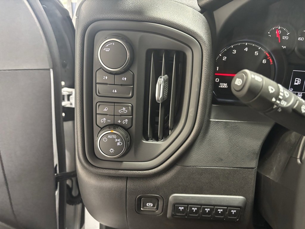 2024 Chevrolet Silverado 3500HD photo 13