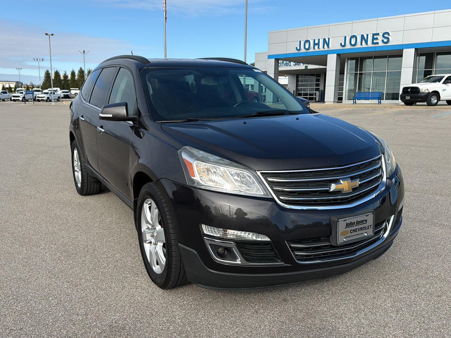 Used 2017 Chevrolet Traverse 1LT with VIN 1GNKVGKDXHJ171709 for sale in Salem, IN