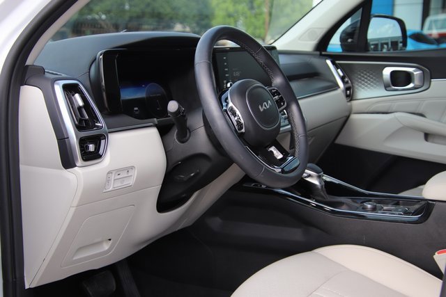 2023 Kia Sorento SX photo 9