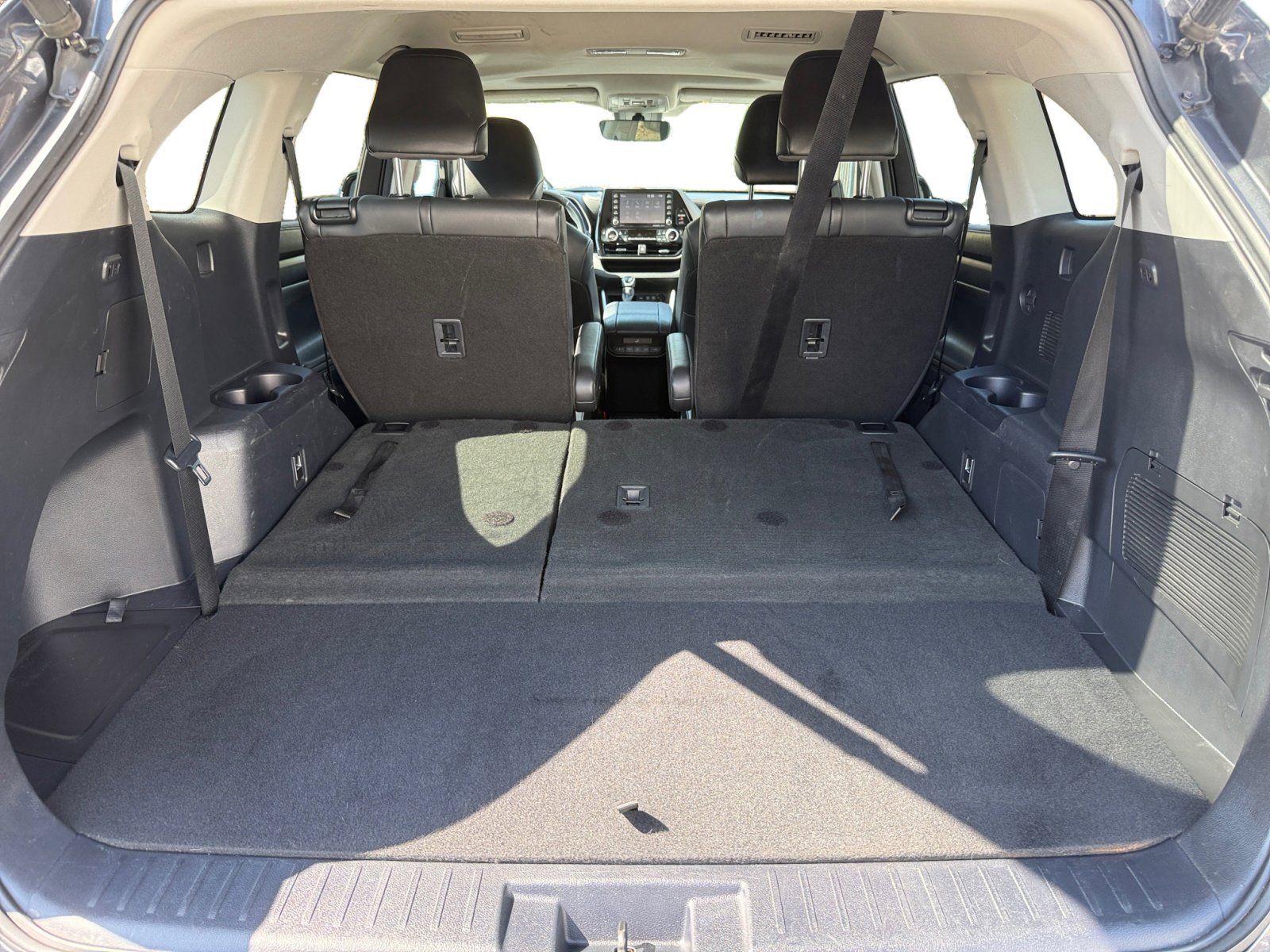 2020 Toyota Highlander XLE photo 16