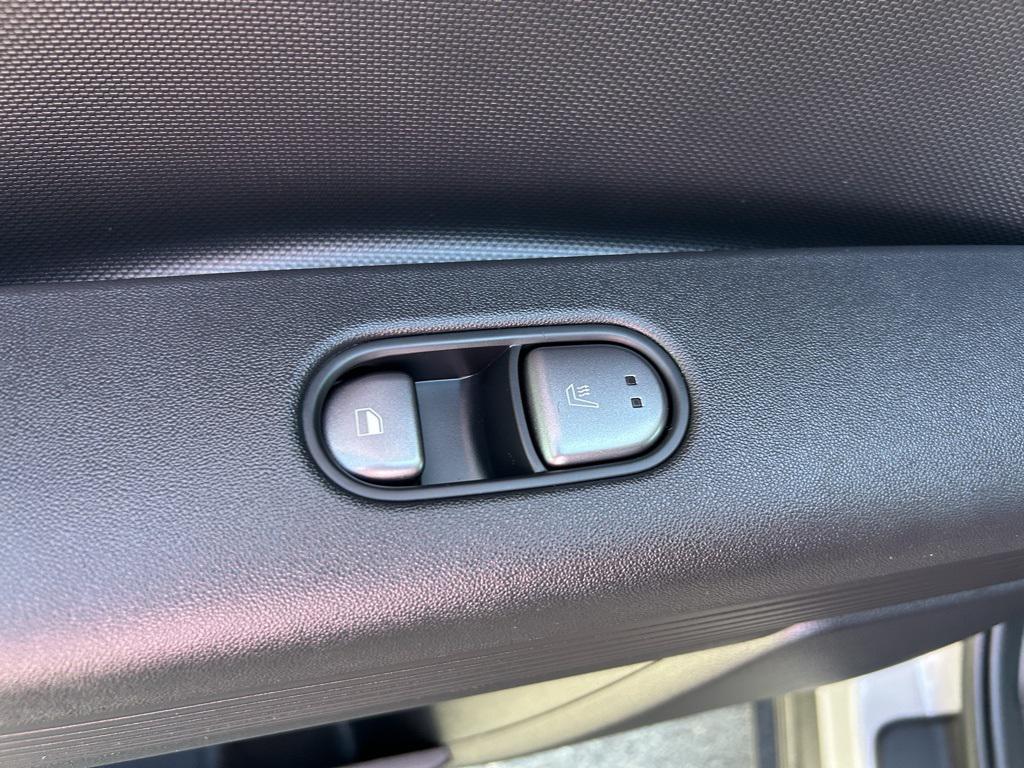 2025 Hyundai Ioniq 5 SEL photo 22
