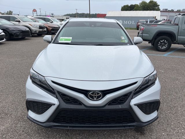 2024 Toyota Camry SE photo 2