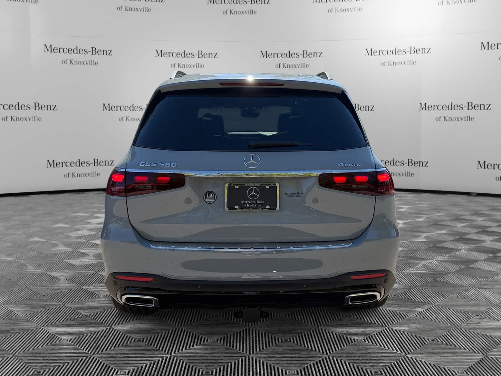 2026 Mercedes Benz GLS 580 4MATIC photo 3
