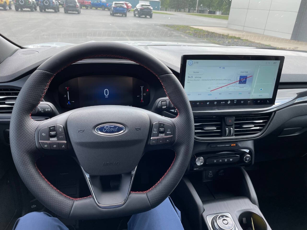2025 Ford Escape ST-Line photo 9