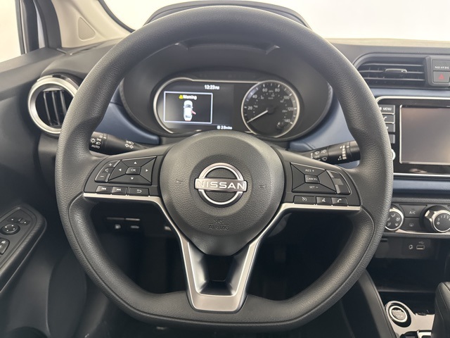 2025 Nissan Versa 1.6 SV photo 19