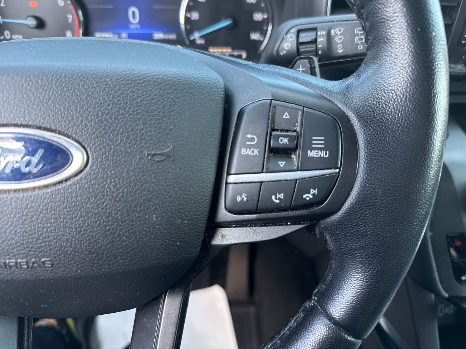 2020 Ford Explorer XLT photo 19