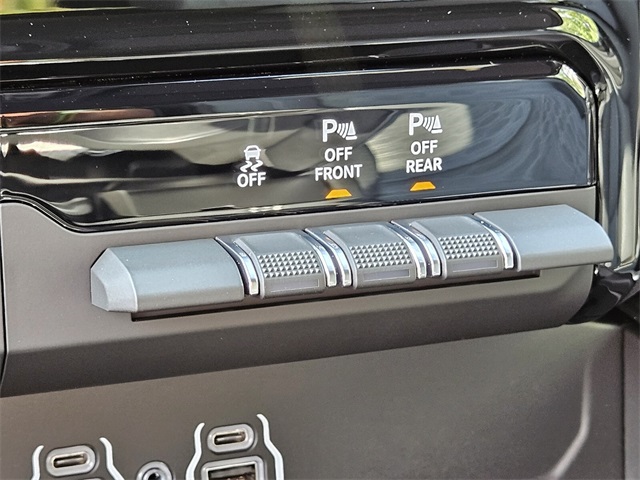 2025 Ram 1500 Big Horn photo 17