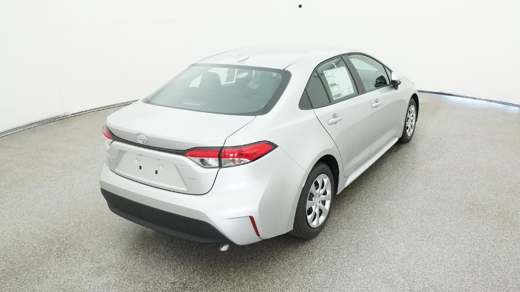 2025 Toyota Corolla LE photo 18