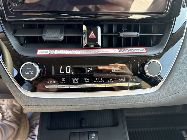2026 Toyota Corolla Cross LE photo 20