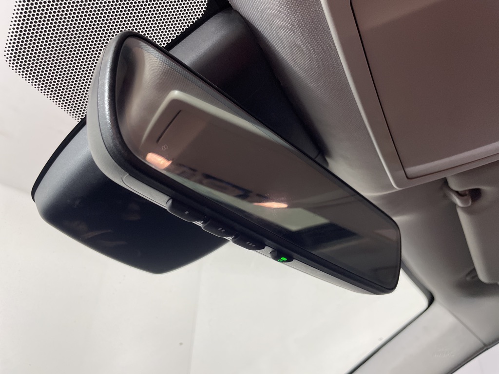 2021 Toyota Highlander XLE photo 23