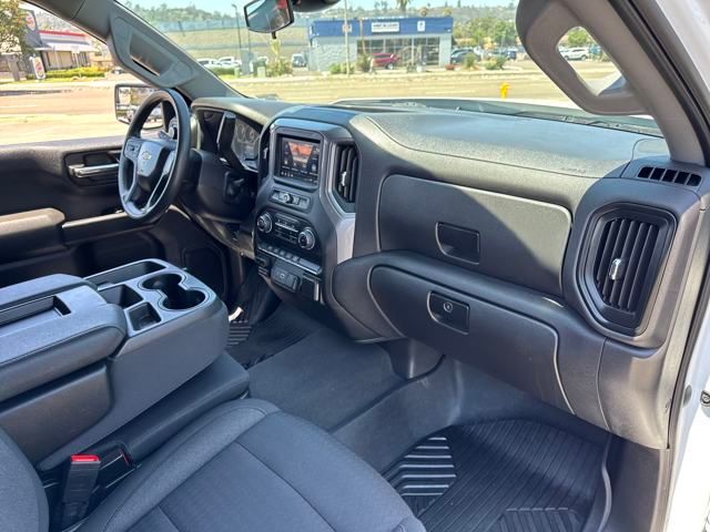 2023 Chevrolet Silverado 1500 Custom photo 22