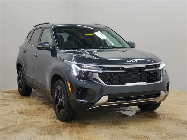 2026 Kia Seltos EX photo 2