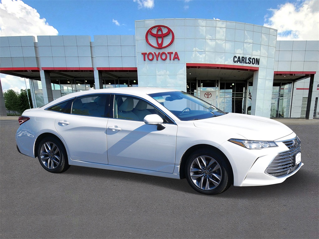 Used 2021 Toyota Avalon XLE with VIN 4T1KB1BB4MU002447 for sale in Minneapolis, Minnesota