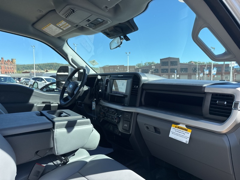 2026 Ford F-350 photo 11