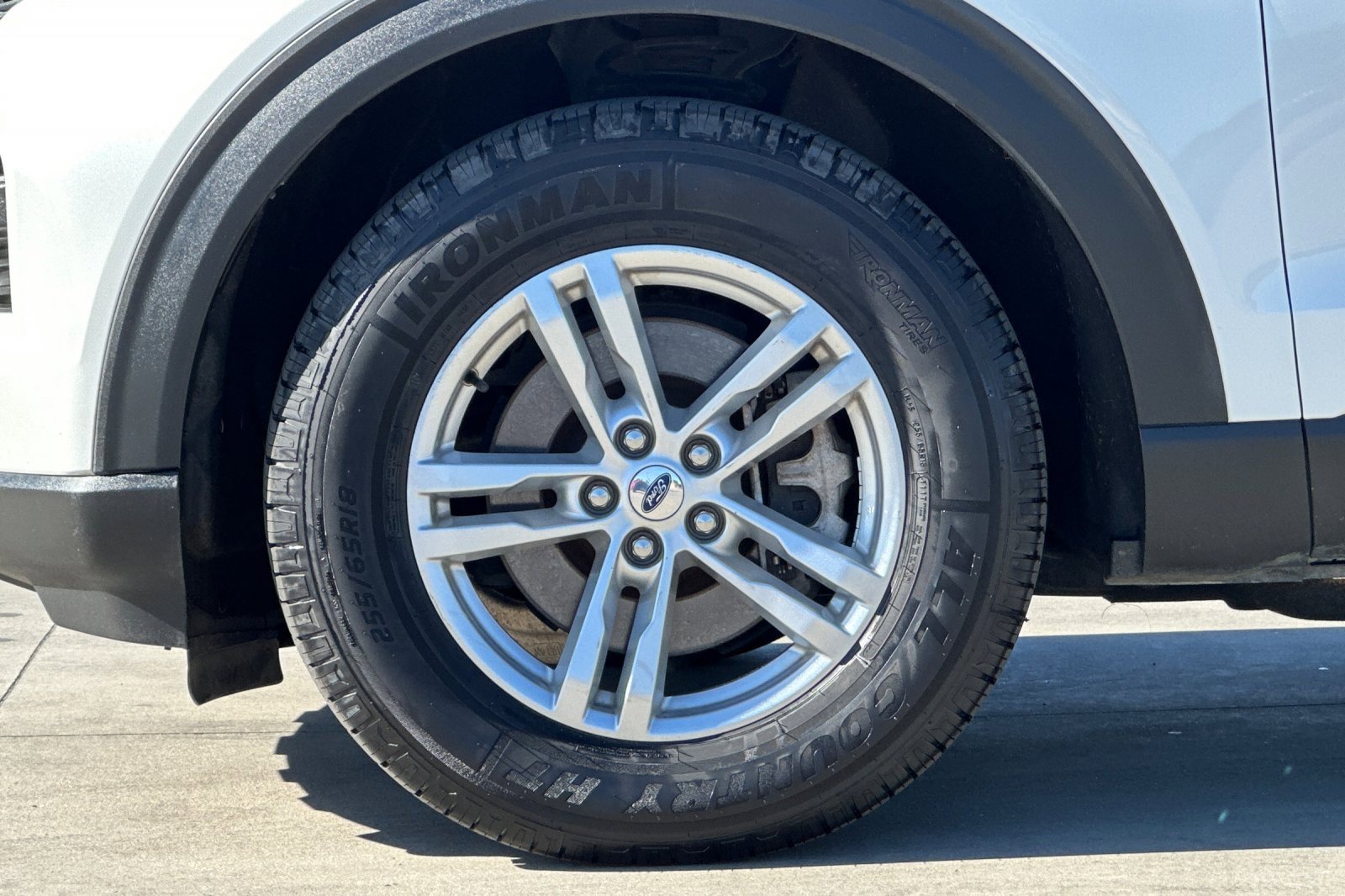 2022 Ford Explorer XLT photo 25