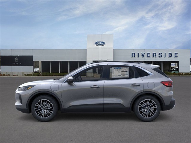 2025 Ford Escape Plug-In Hybrid photo 3