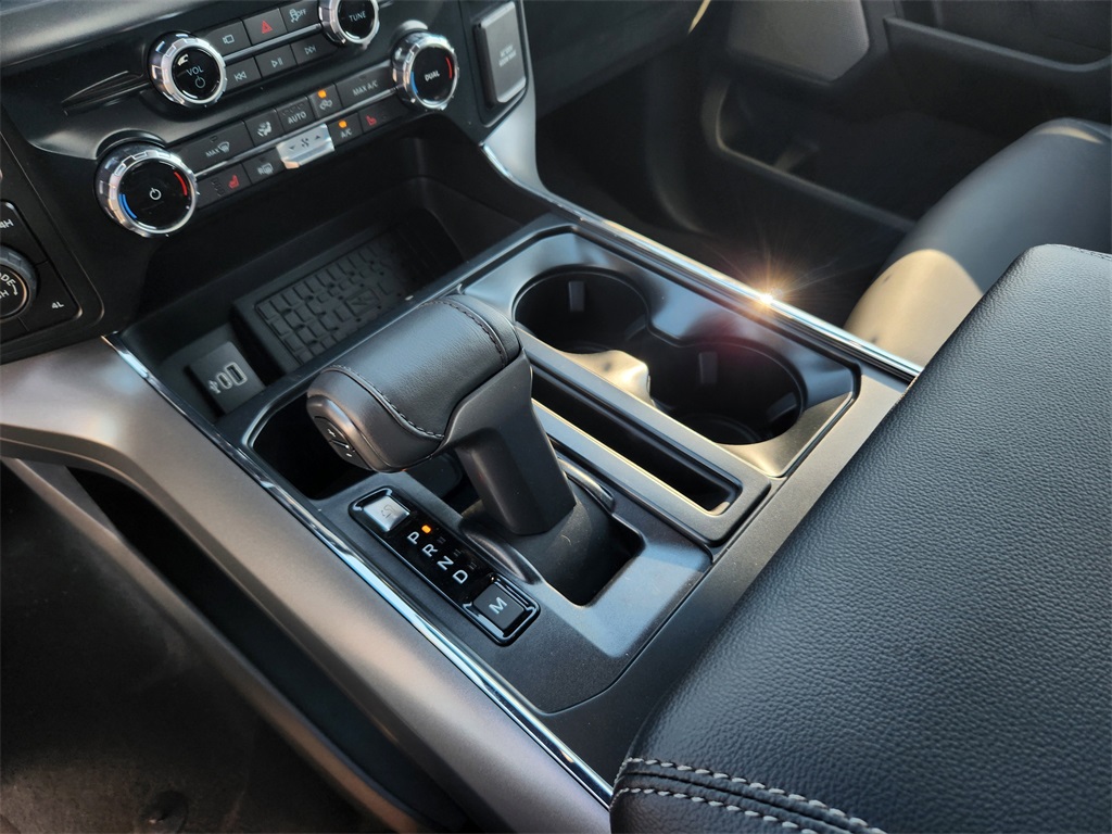 2025 Ford F-150 XLT photo 15