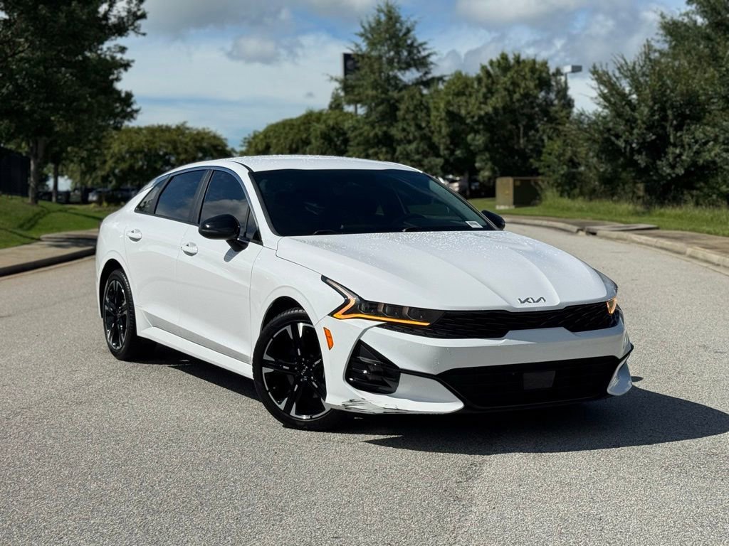 2023 Kia K5 GT-Line photo 2