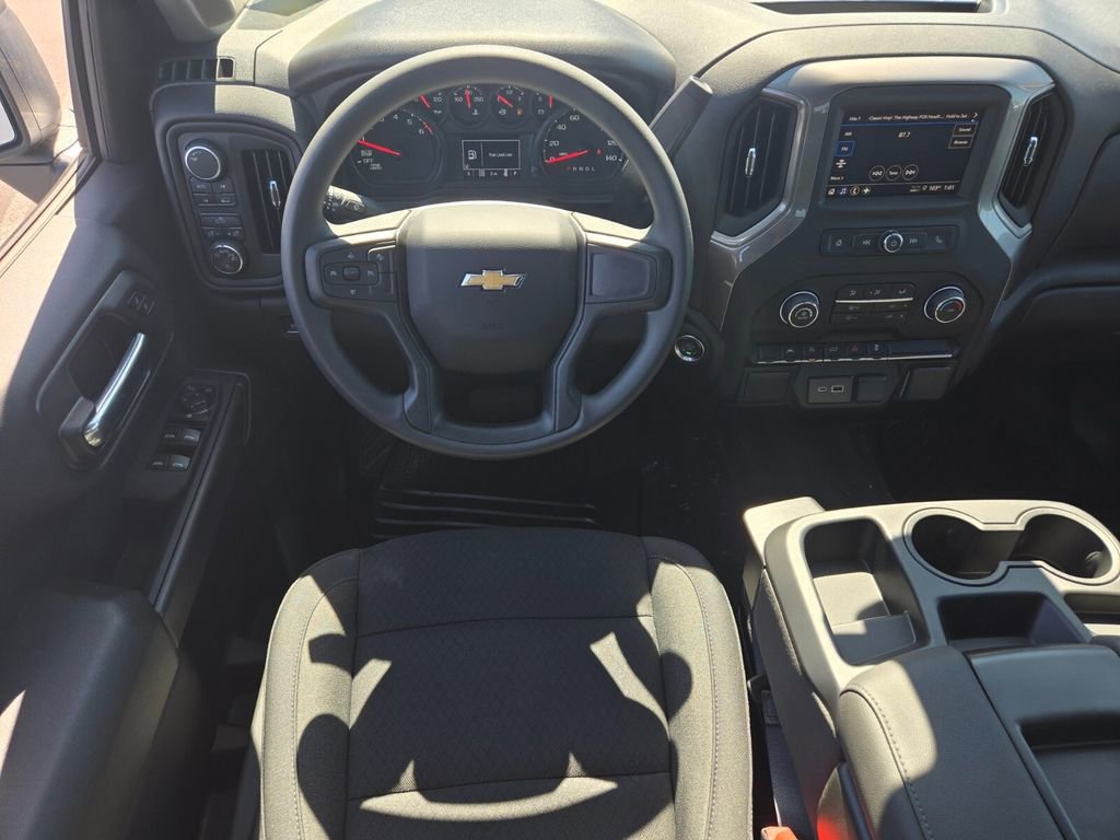 2026 Chevrolet Silverado 1500 Custom photo 8