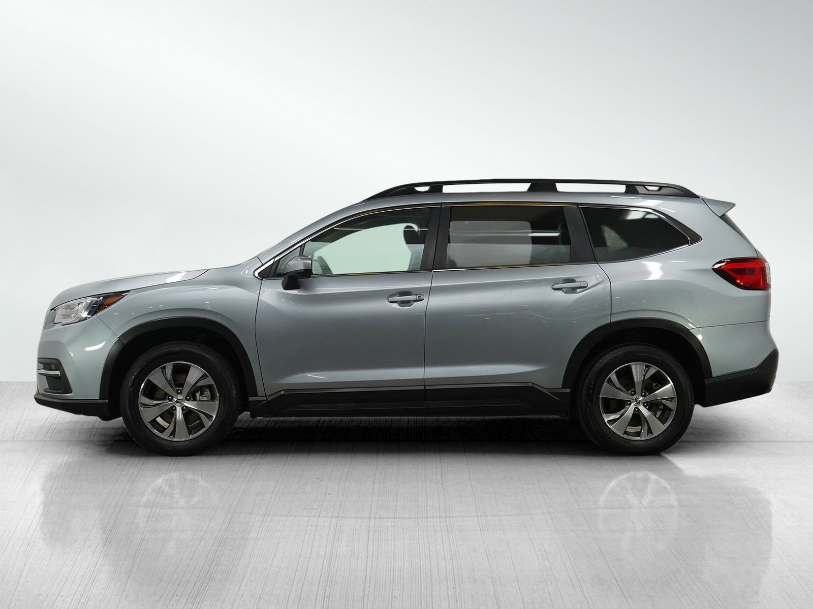 Used 2022 Subaru Ascent Premium with VIN 4S4WMAED9N3439098 for sale in Burnsville, Minnesota