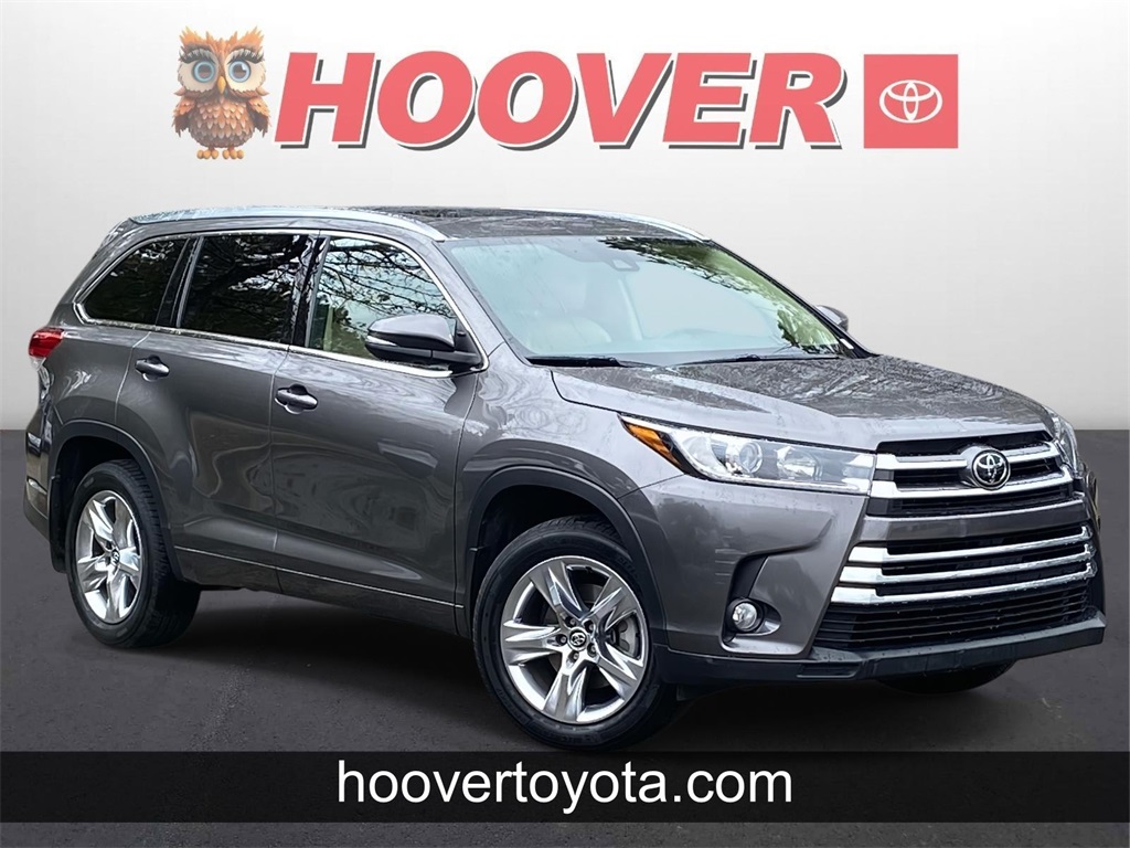 2017 Toyota Highlander Limited's photo