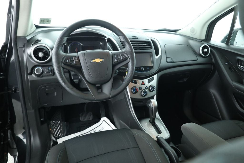 2016 Chevrolet Trax LT photo 11