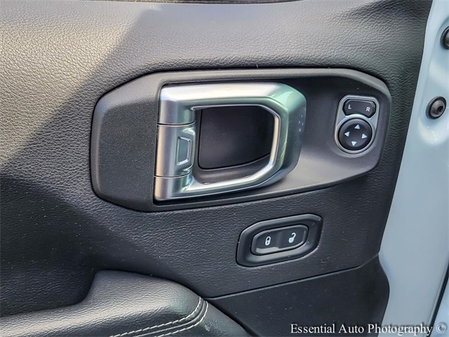 2022 JEEP WRANGLER - Image 13