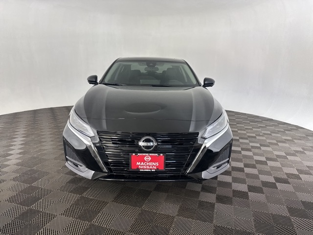 2025 Nissan Altima 2.5 SL photo 2
