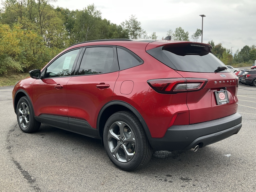 2025 Ford Escape ST-Line photo 25