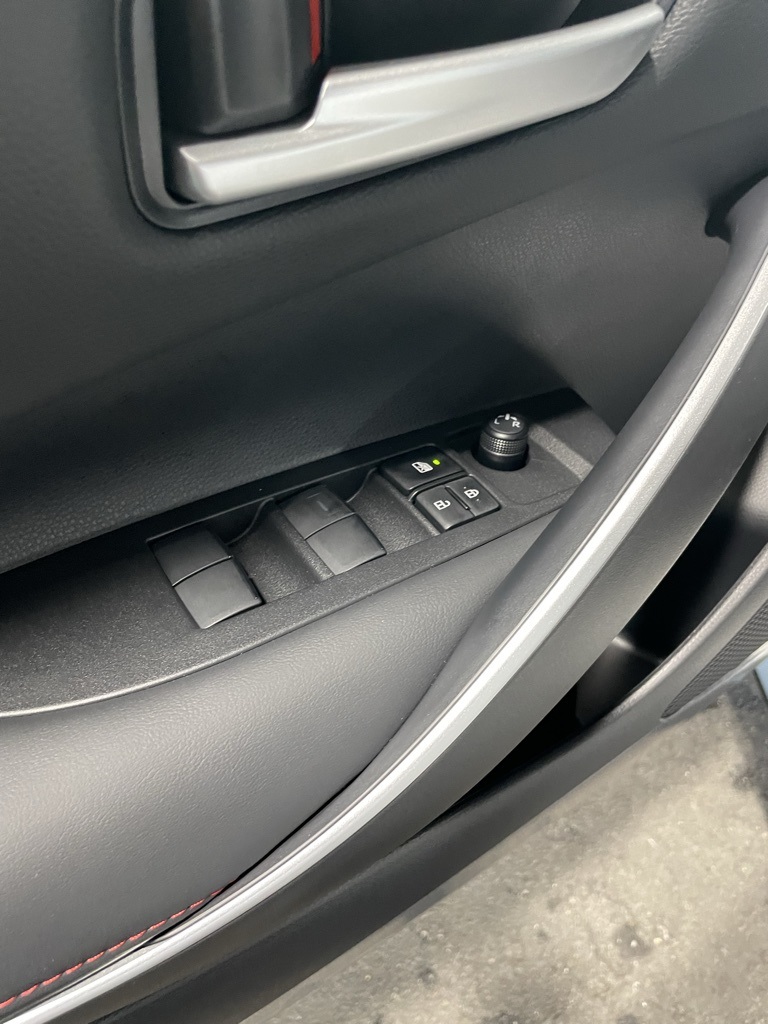 2025 Toyota Corolla SE photo 23