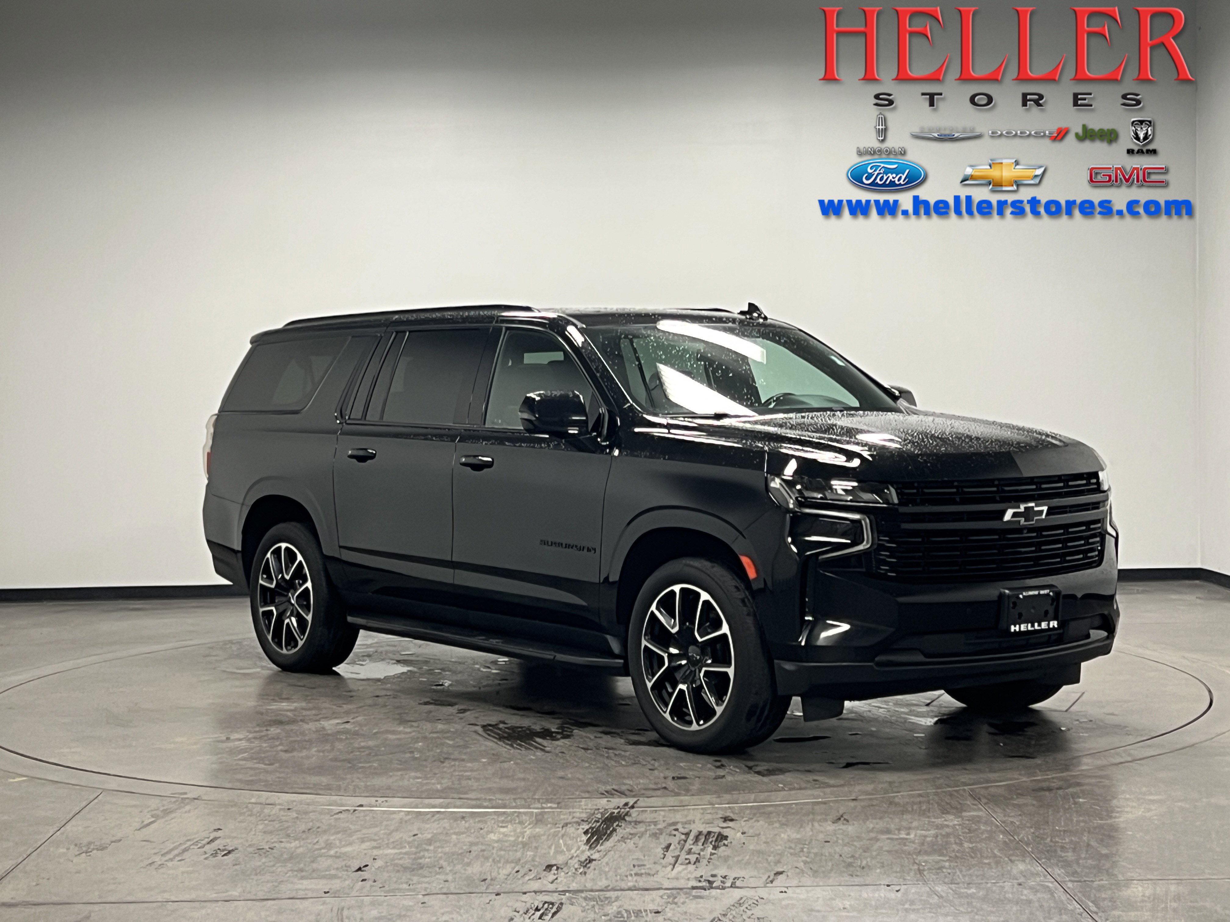 2023 Chevrolet Suburban RST's photo