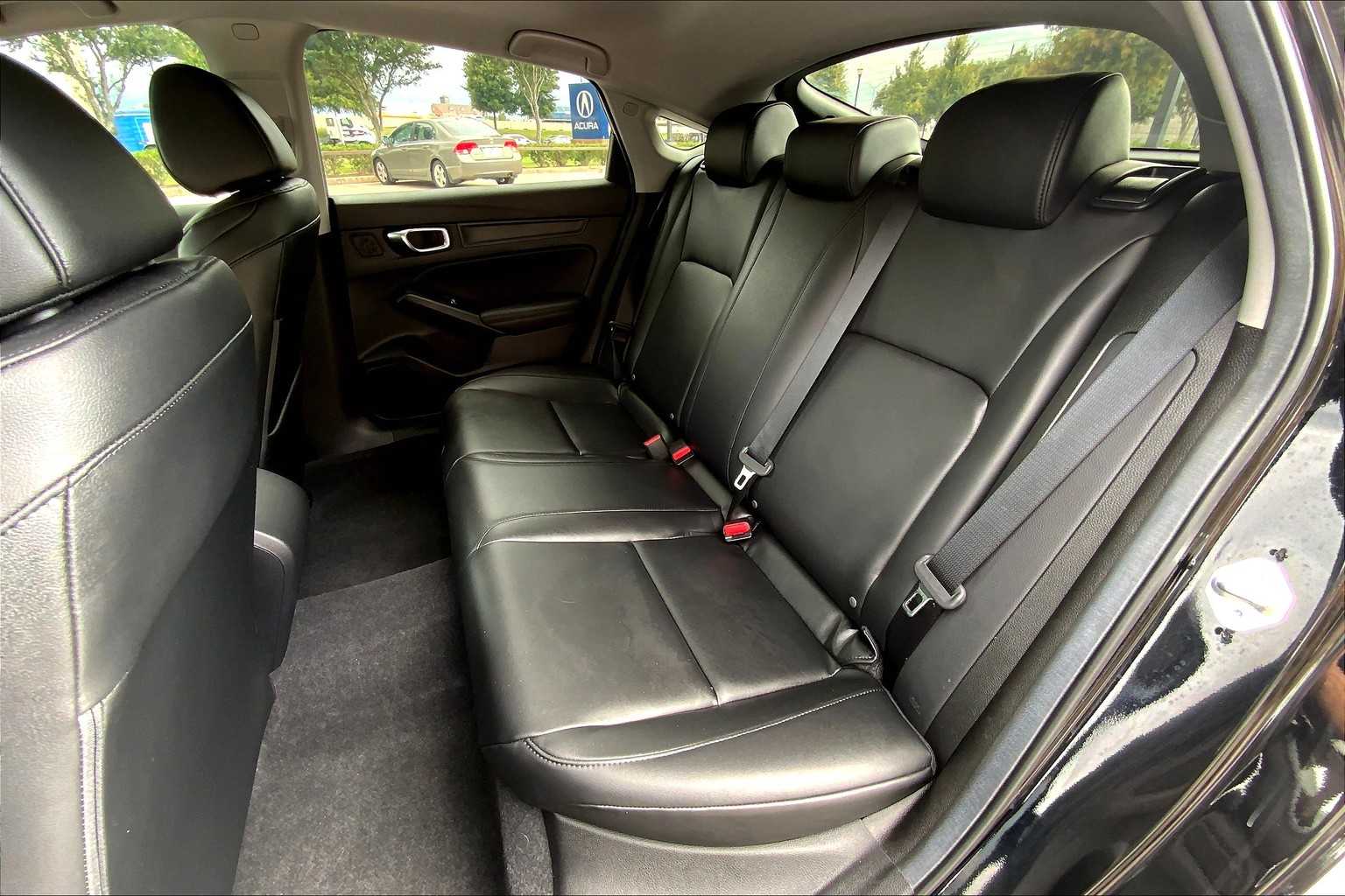 2025 Acura Integra Base photo 18