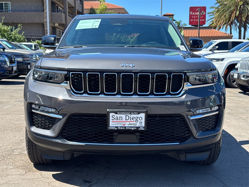 2023 Jeep Grand Cherokee Limited photo 4