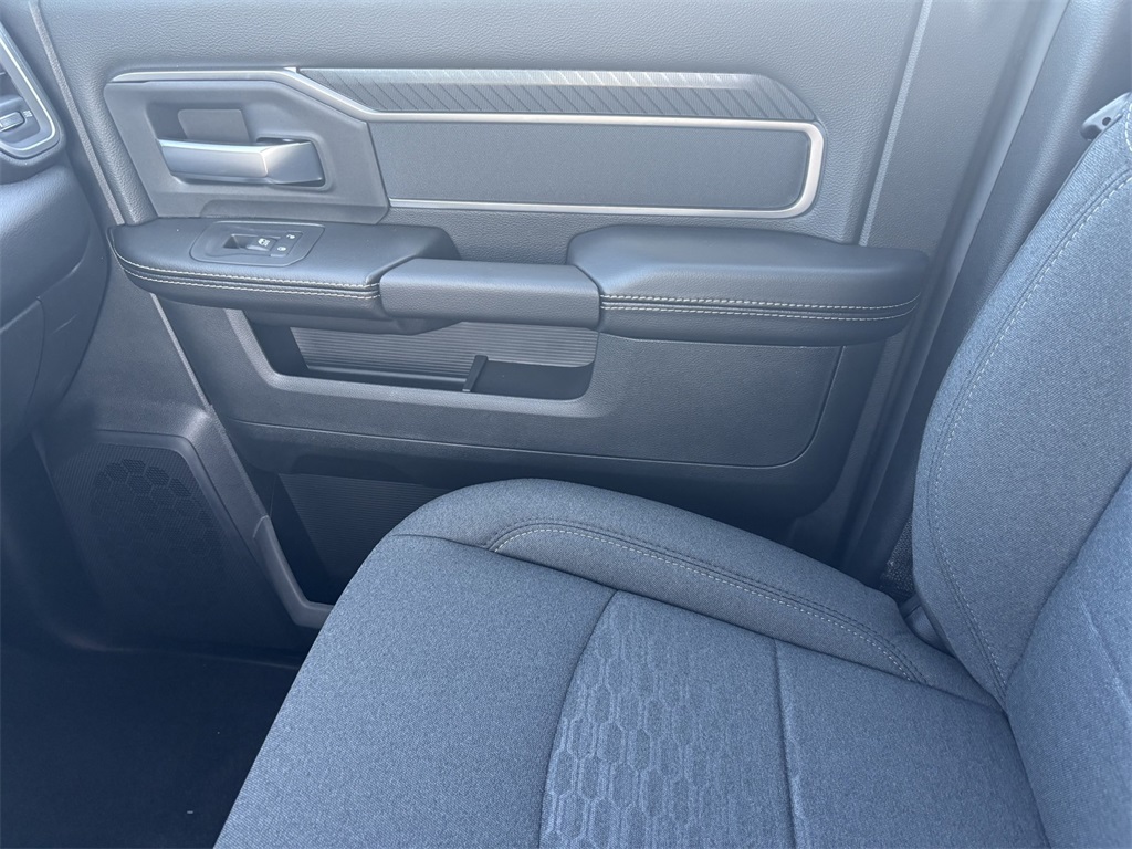 2026 Ram 2500 Big Horn photo 25