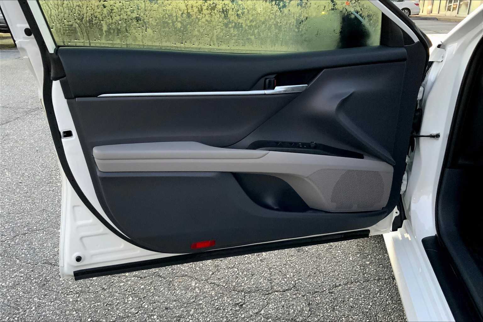2023 Toyota Camry LE photo 20