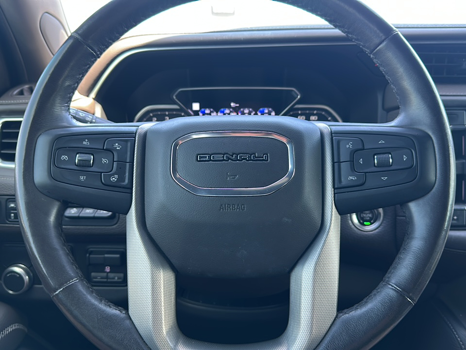 2021 Gmc Yukon Denali photo 12