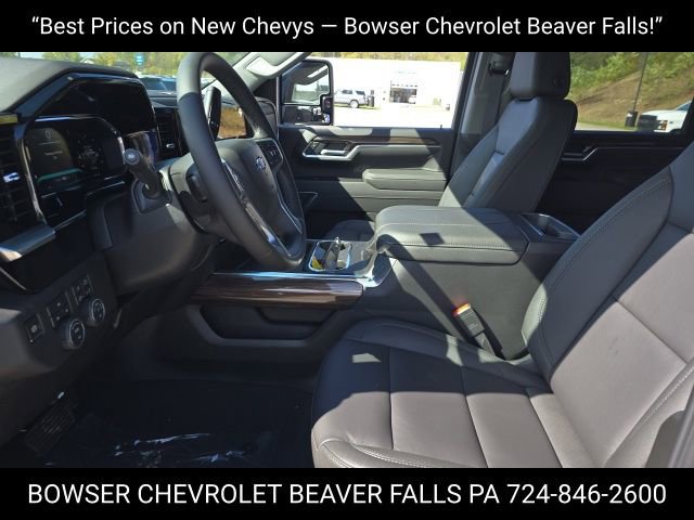 2026 Chevrolet Silverado 2500HD LT photo 4