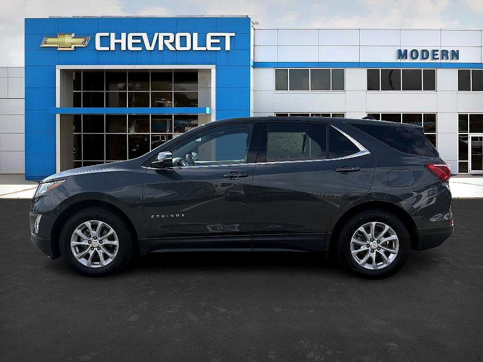 2019 Chevrolet Equinox LT photo 2