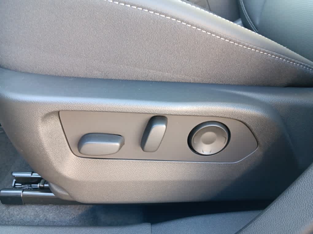 2025 Buick Envision Preferred photo 9