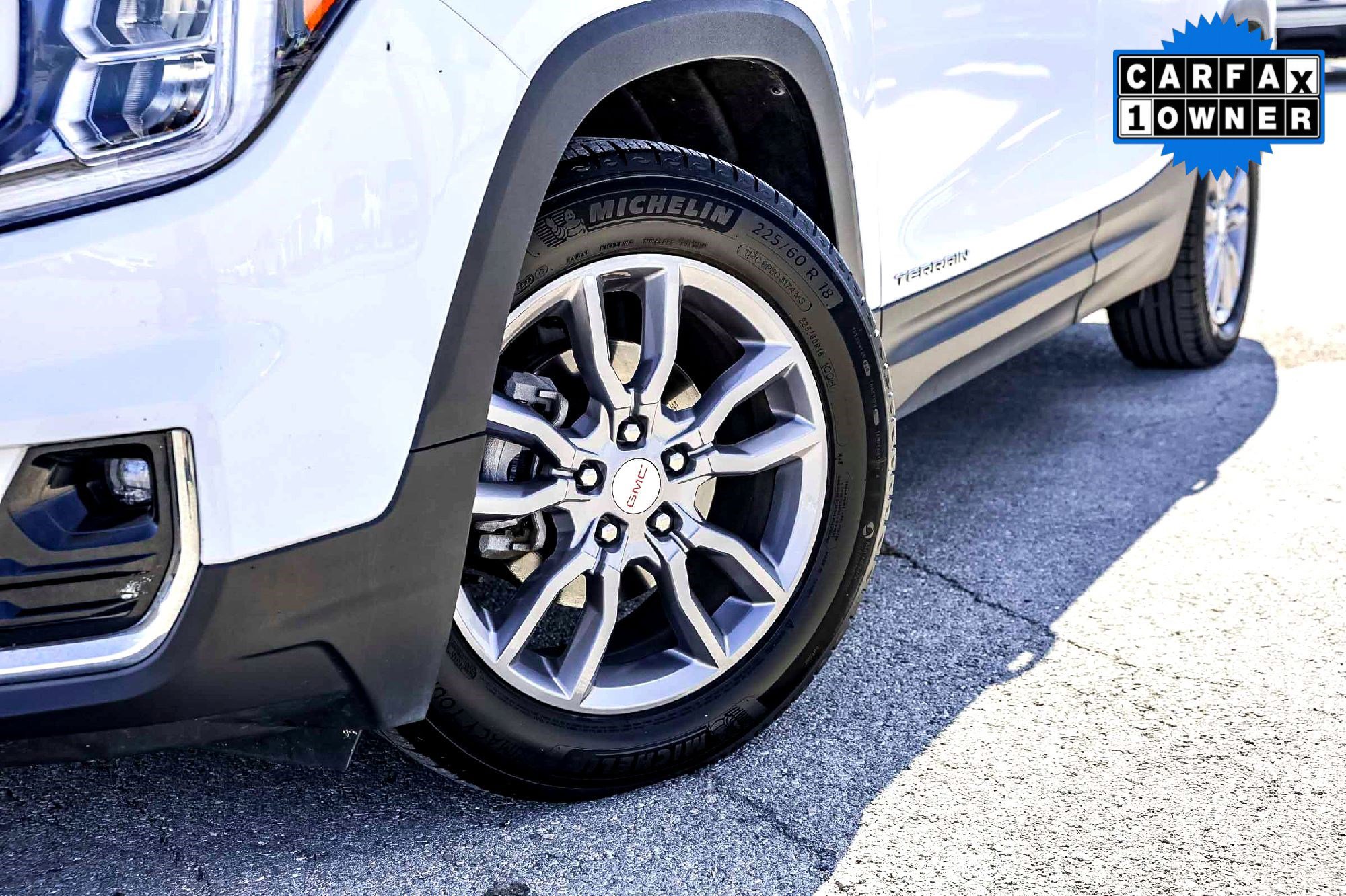 2023 Gmc Terrain SLT photo 2