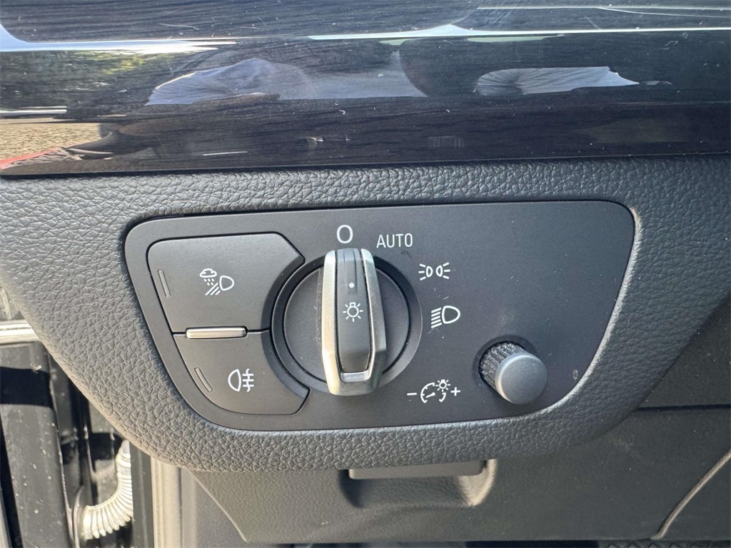 2020 Audi Q5 45 Premium photo 19