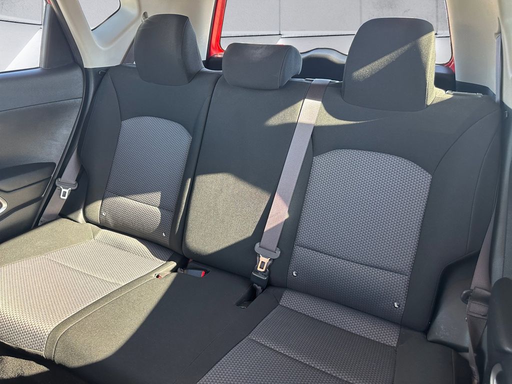 2022 Kia Soul LX photo 15
