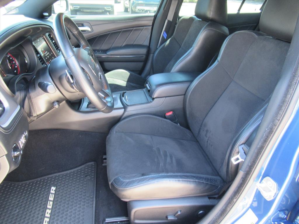 2022 Dodge Charger R/T photo 17