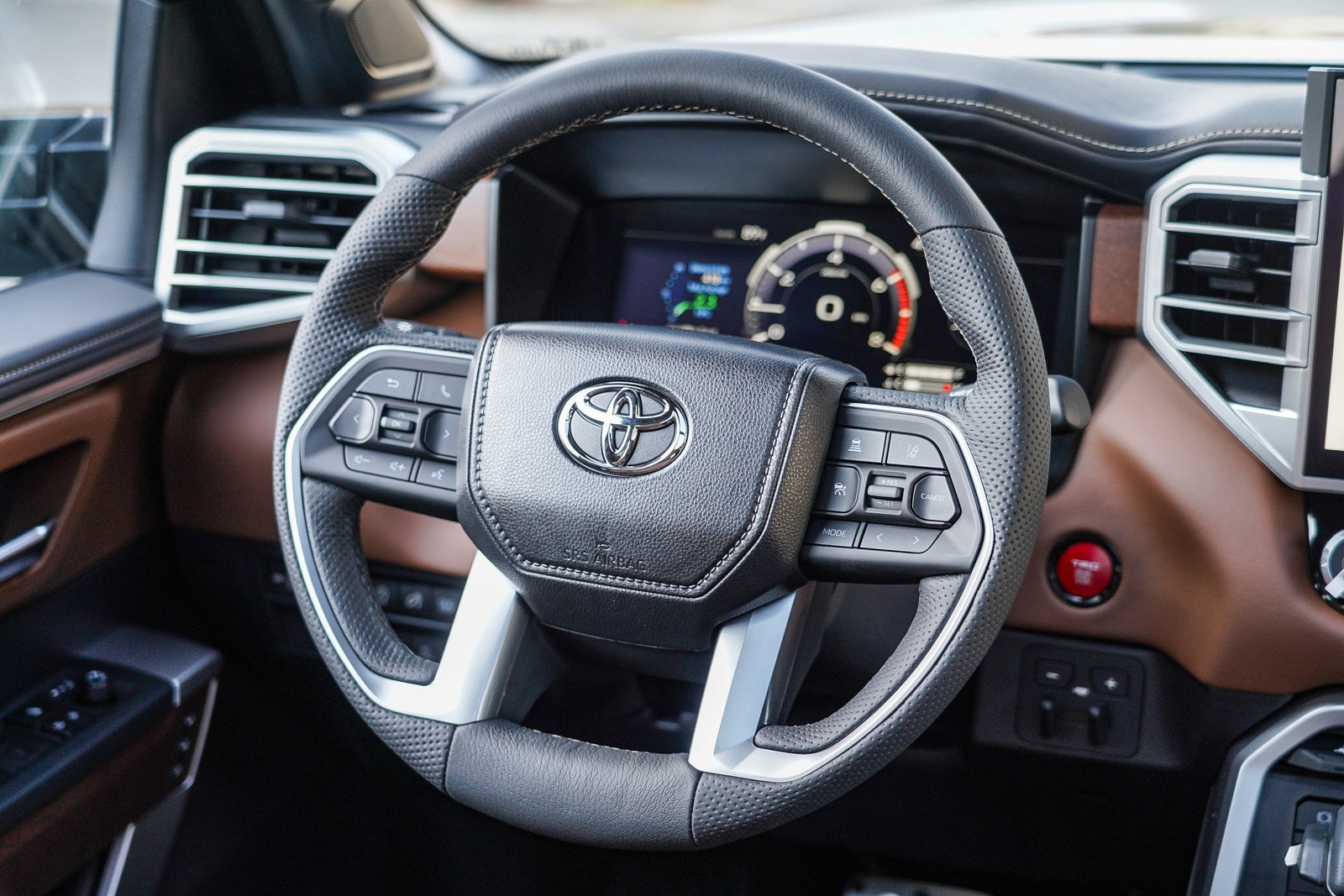 2025 Toyota Tundra 1794 Edition CrewMax photo 15